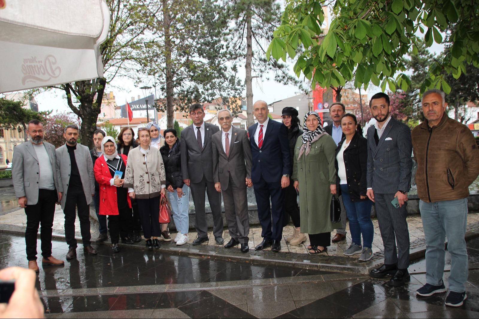 Bekir Özsaçmacı’dan esnaf ziyareti