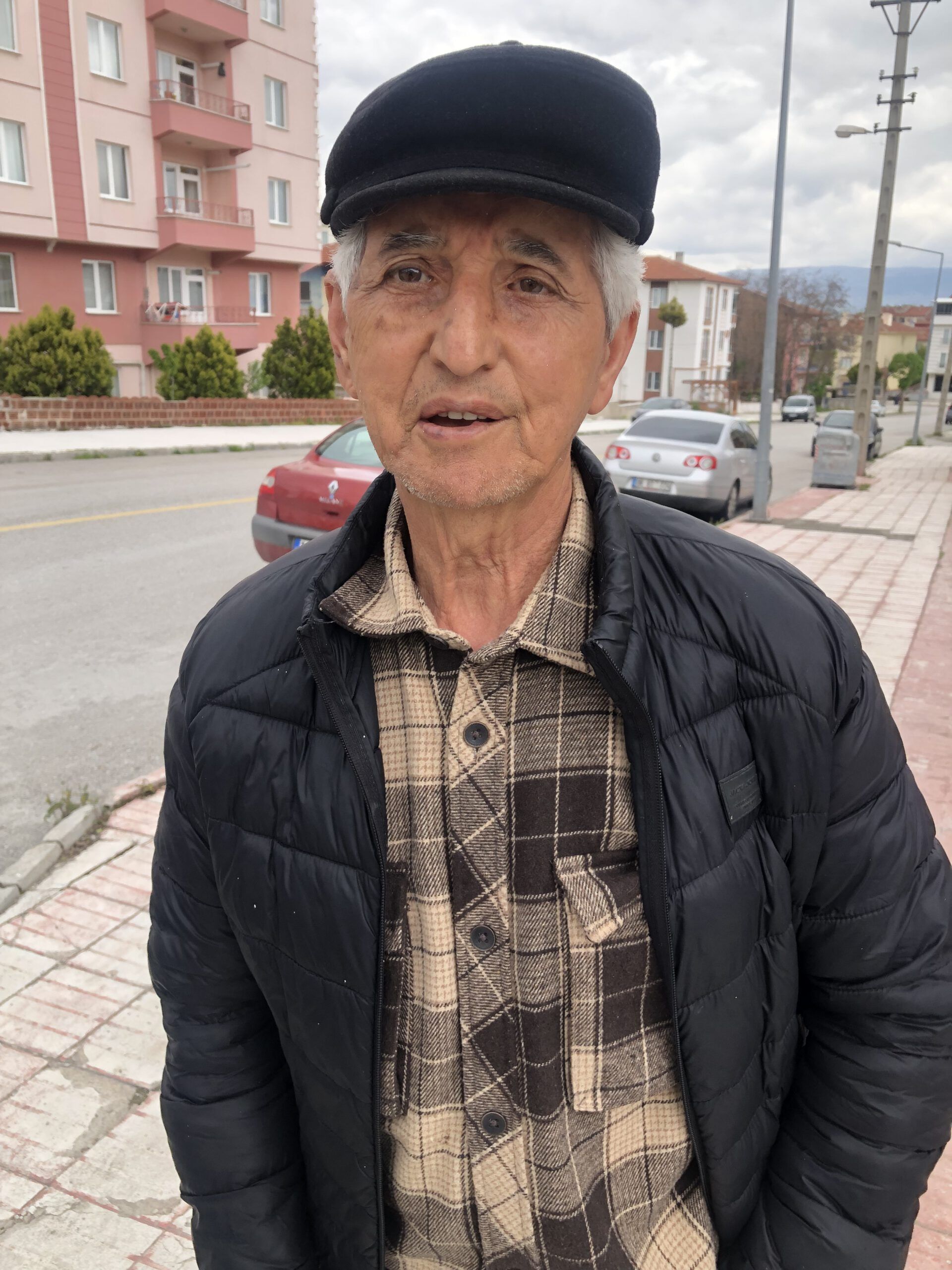 ALMANCININ EVİNDE OTURMAYAN KİŞİLERE OY PUSULASI GELDİ