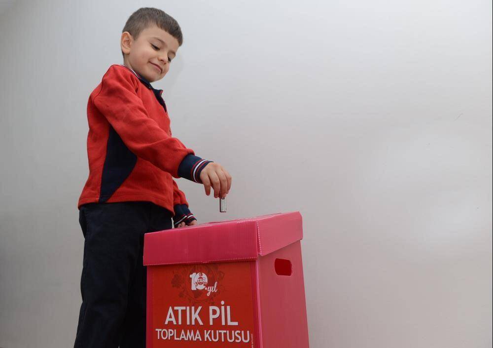 Okullarda 1,5 tondan fazla atık pil toplandı