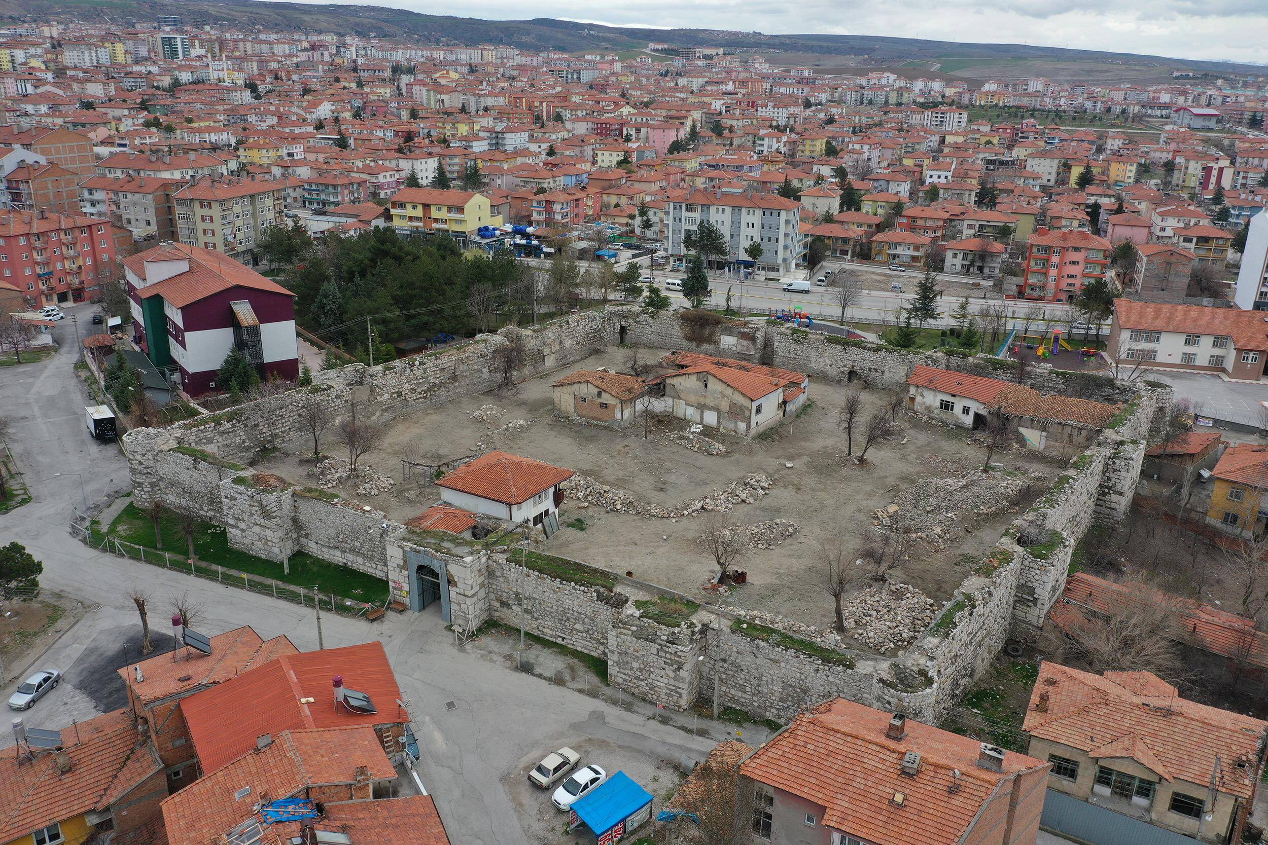 Tarihi Çorum Kalesi, yeniden ayağa kalkıyor