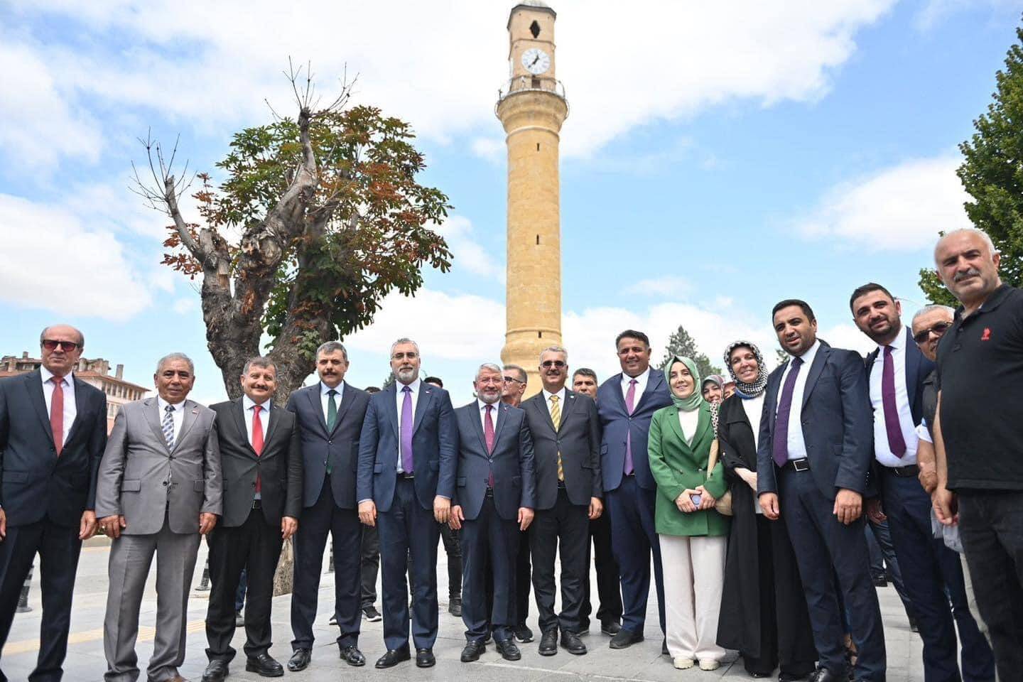 BAKAN AÇIKLADI: AK PARTİ SAYESİNDE ÇORUM ÇOK BÜYÜDÜ, ÇOK GELİŞTİ!