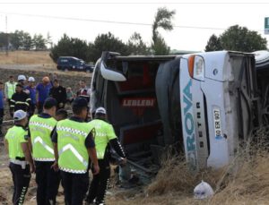 Amasya’da devrilen yolcu otobüsünde 5 kişi öldü, 30 kişi yaralandı