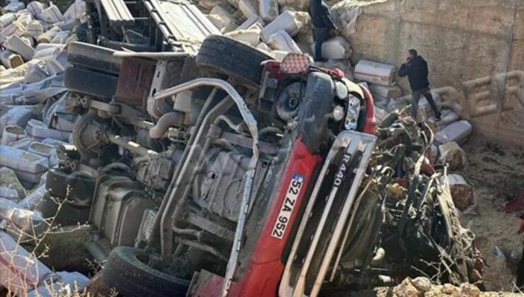 Alaca’da feci kaza: Gezi otobüsündeki doktorlar hayat kurtardı