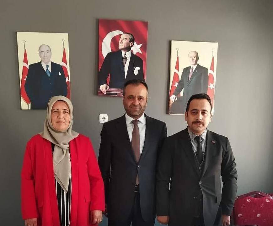 MHP KADIN KOLLARI BAŞKANICEYHAN ÇEKİCİ OLDU