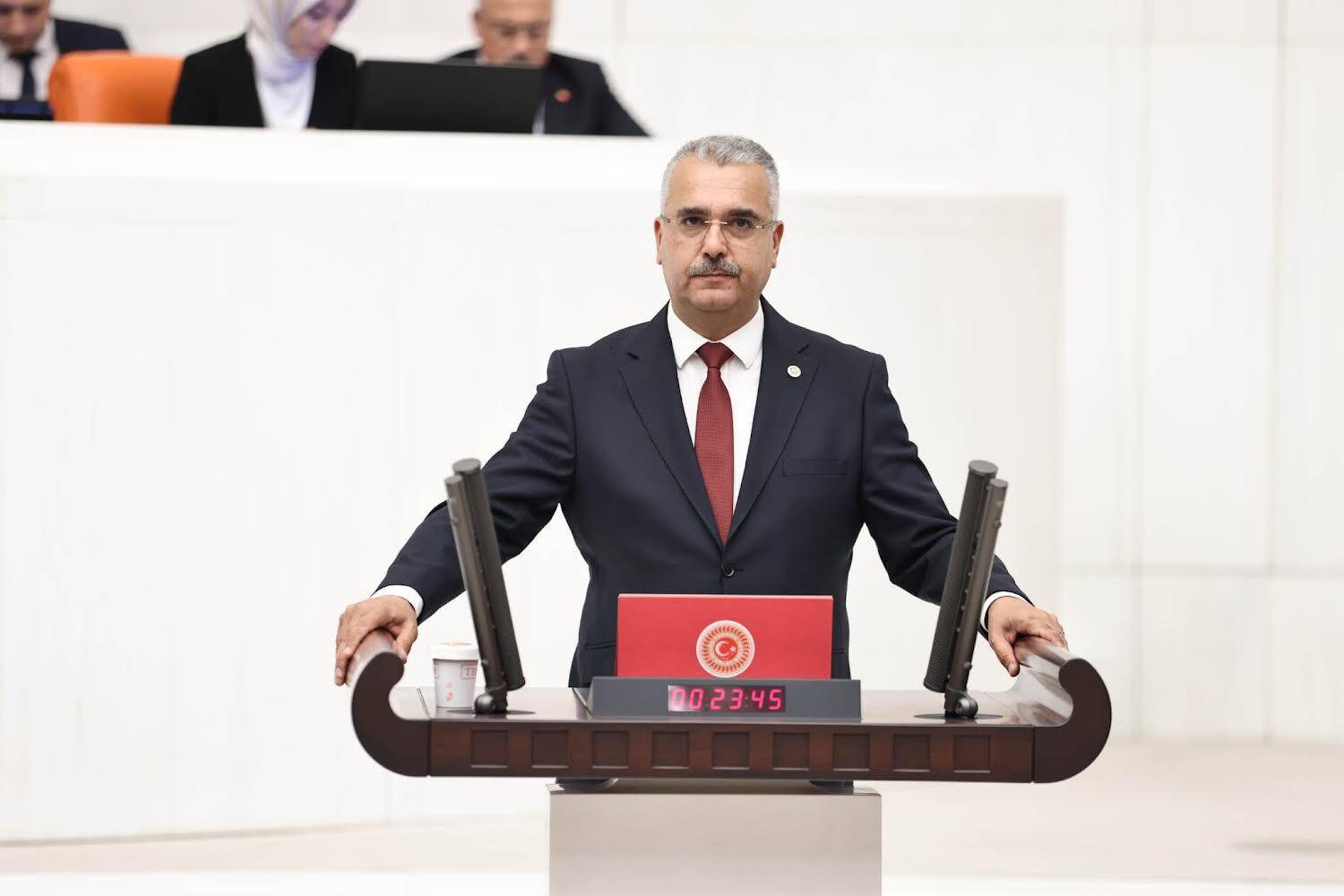 “YUSUF AHLATCI’NIN ORTAOKUL MÜJDESİ: ÇORUM’A MODERN BİR EĞİTİM MERKEZİ GELİYOR!”  