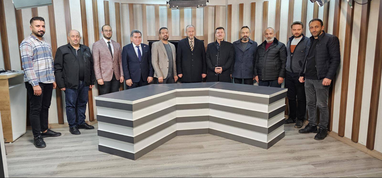 YENİDEN REFAH PARTİSİBASIN DERNEĞİNİ KUTLADI