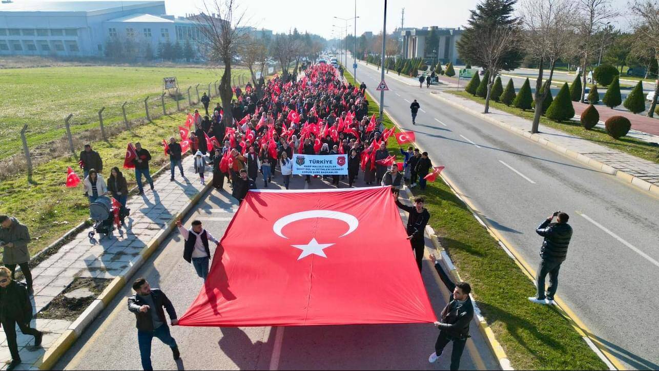ŞEHİTLERİMİZ İÇİN YÜRÜDÜLER 🇹🇷