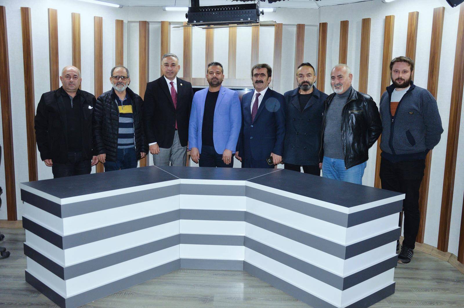 TAHTASIZ VE AYLAR’DANBASIN DERNEĞİ’NE KUTLAMA