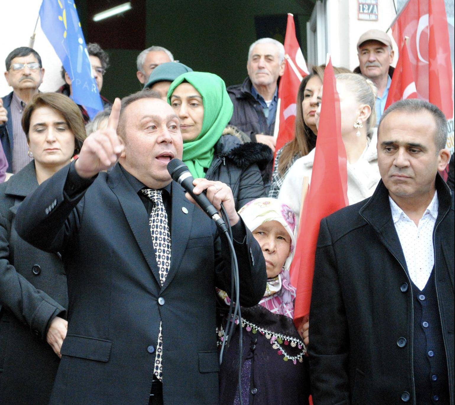 DODURGA’DA ALİM ÖĞRETMEN, BELEDİYE BAŞKAN ADAYI OLDU