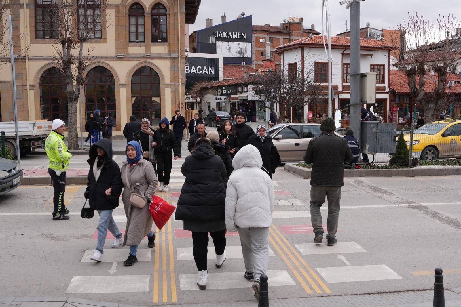 Deneme çalışması tamamlandı Trafik lambaları devre dışı bırakıldı, kasis kaldırıldı