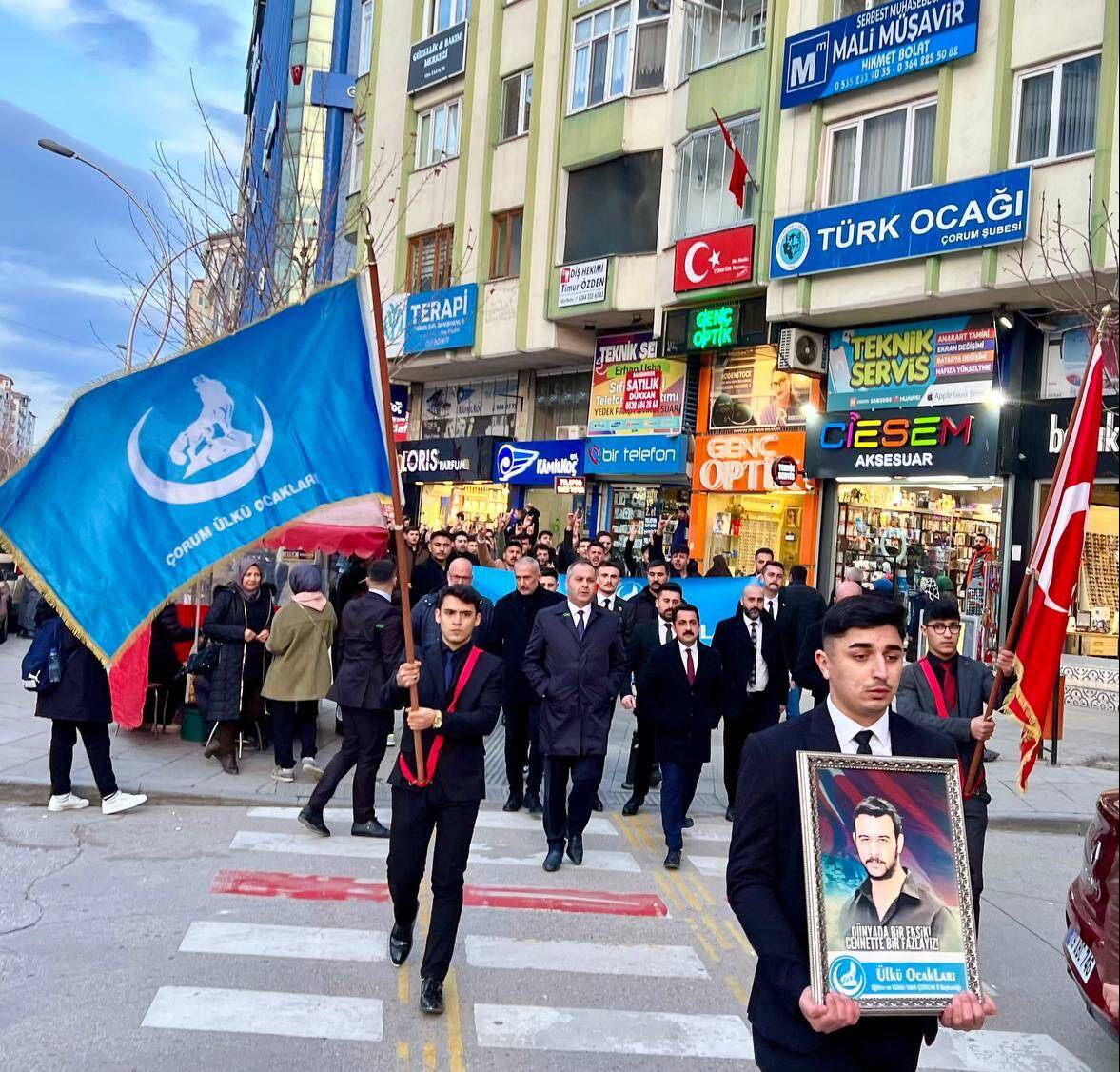 FIRAT YILMAZ ÇAKIROĞLU’NU UNUTMADILAR