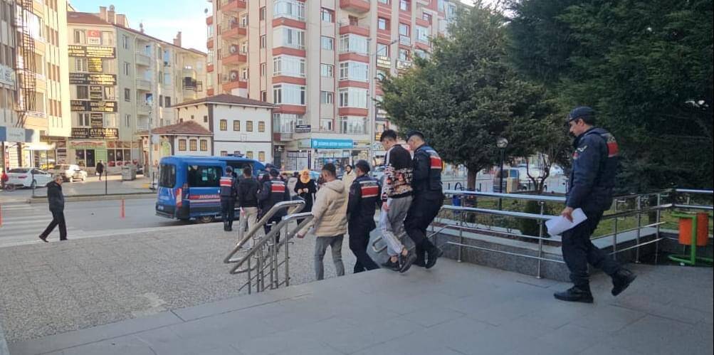 Olçok’un evini soydular