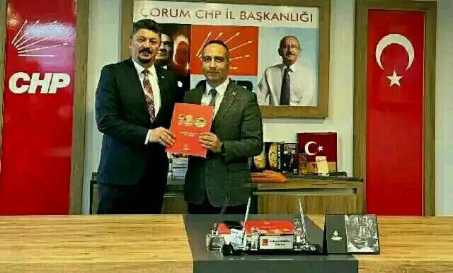 DÖRT KİŞİ ADAYLIKTAN ÇEKİLDİ