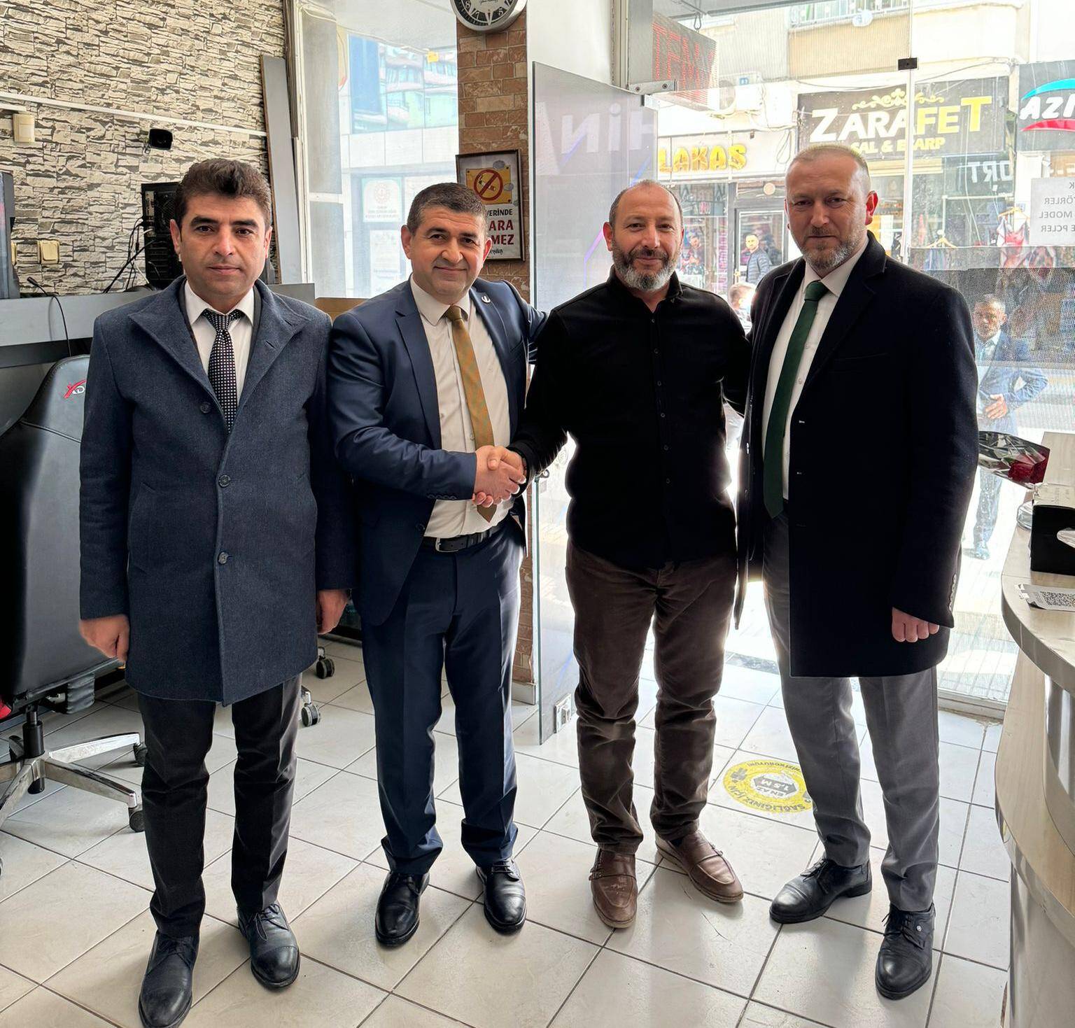 ​YENİDEN REFAH PARTİSİ SAHAYA İNDİ
