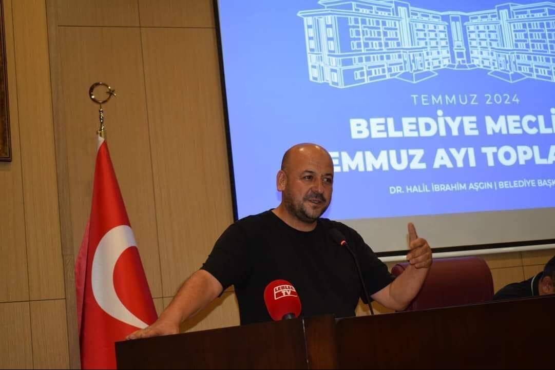 “MÜLTECİLERİN İŞYERİ AÇMARUHSATLARI NASIL VERİLİYOR,DENETLEME YAPILIYOR MU?”