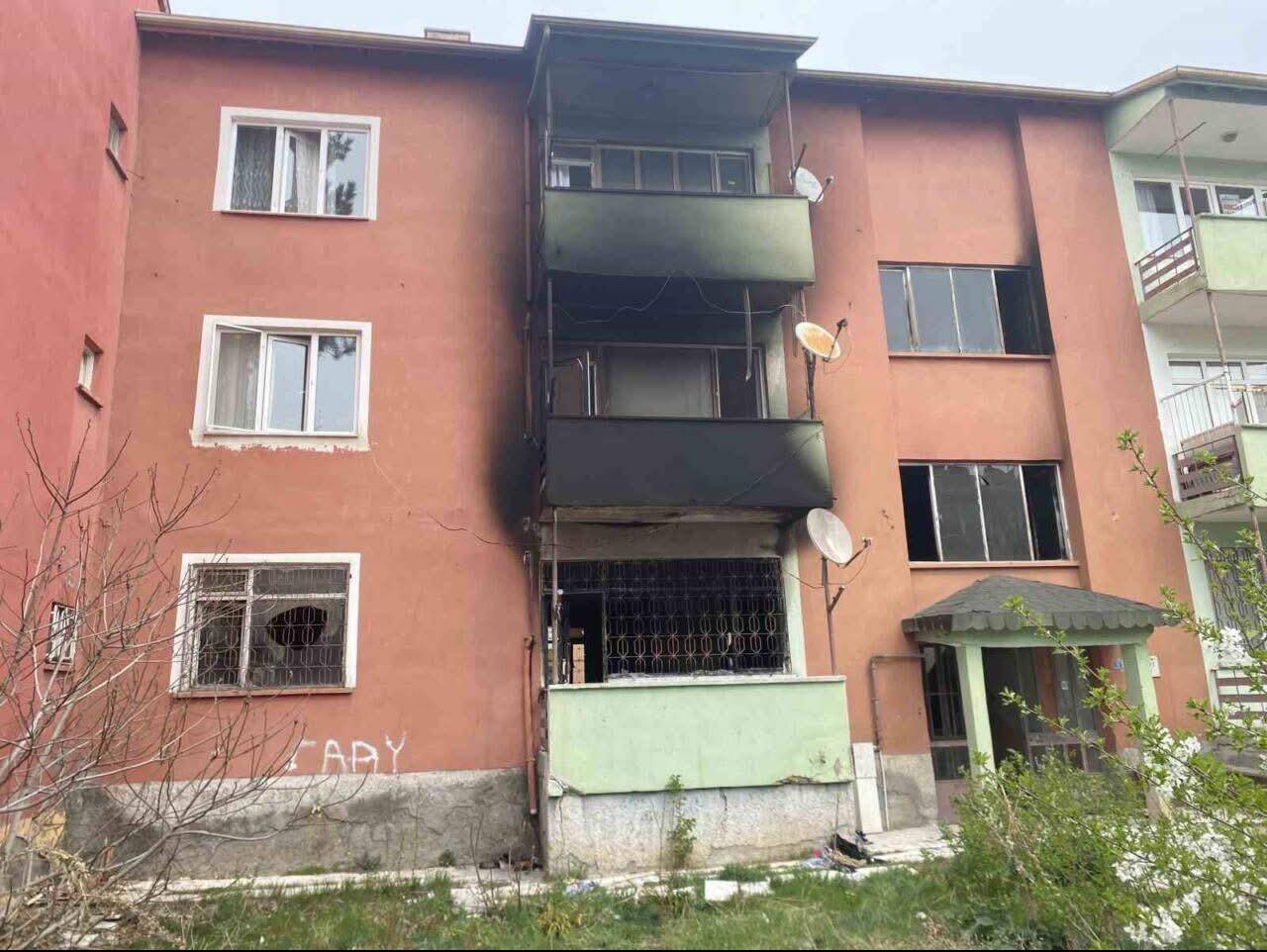 Çorum’da bayram sabahı feci yangın: 1 ölü 5 Yaralı