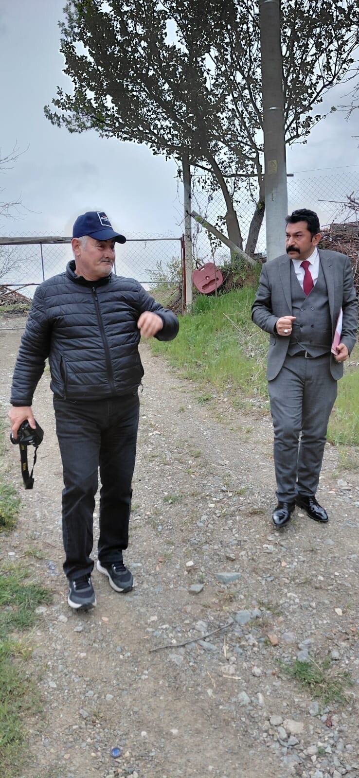 Sonunda Adayı İsyan Ettirdiler