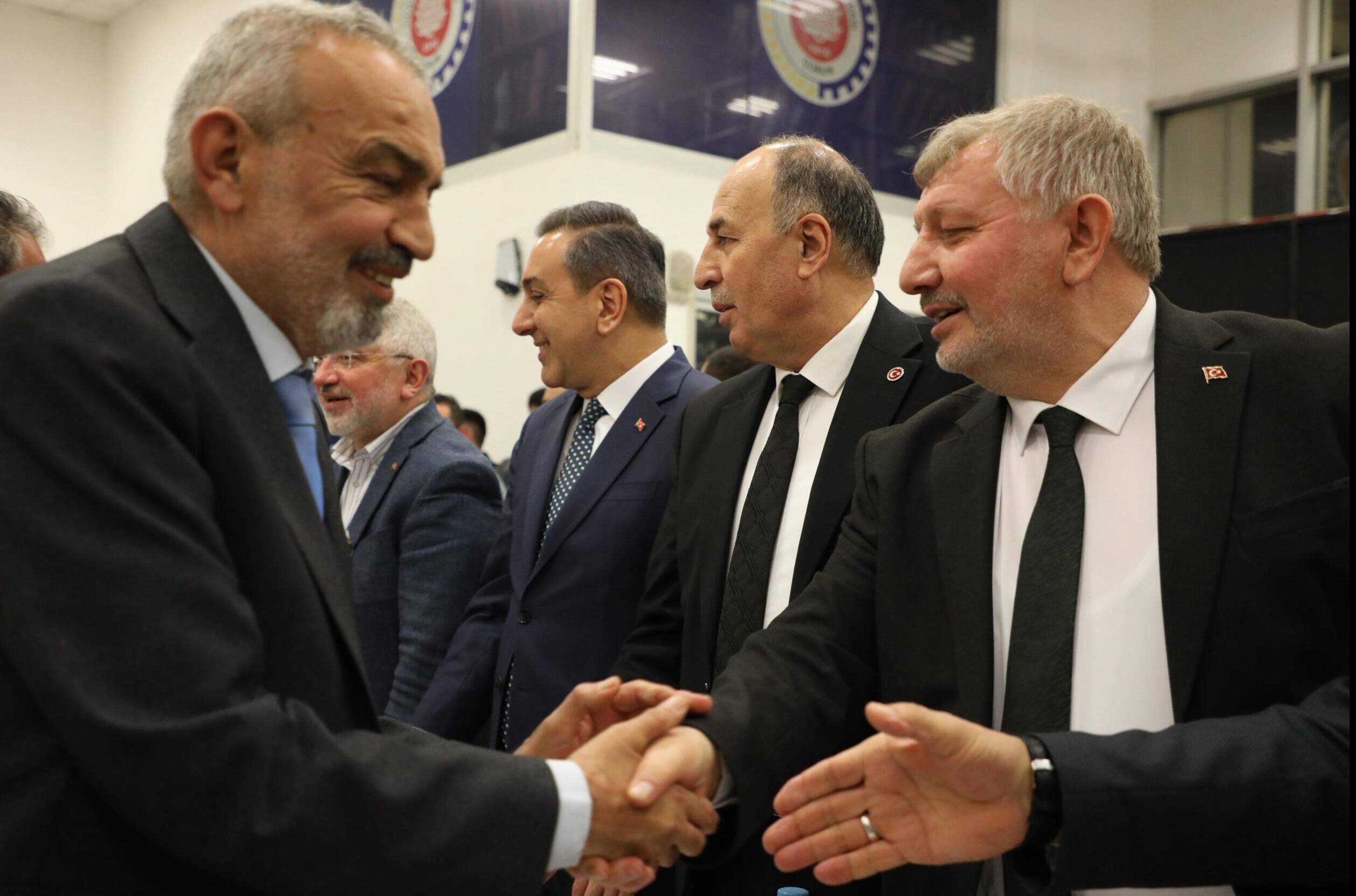 Çorum’da Dev İftar: 4 Bin Kişi “Gönül Sofrası”nda Tek Yürek Oldu!