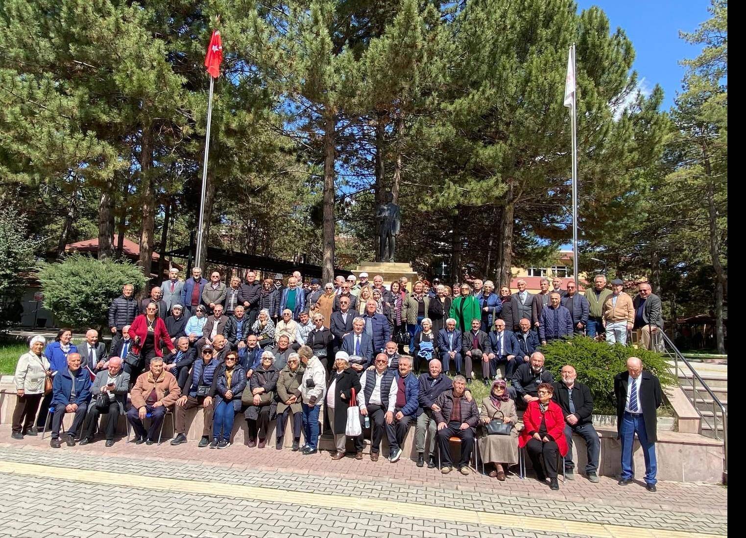 Cumhuriyet’in Aydınlık Yüzleri Çorum’da Buluştu: Bir Okul, Binlerce Anı!