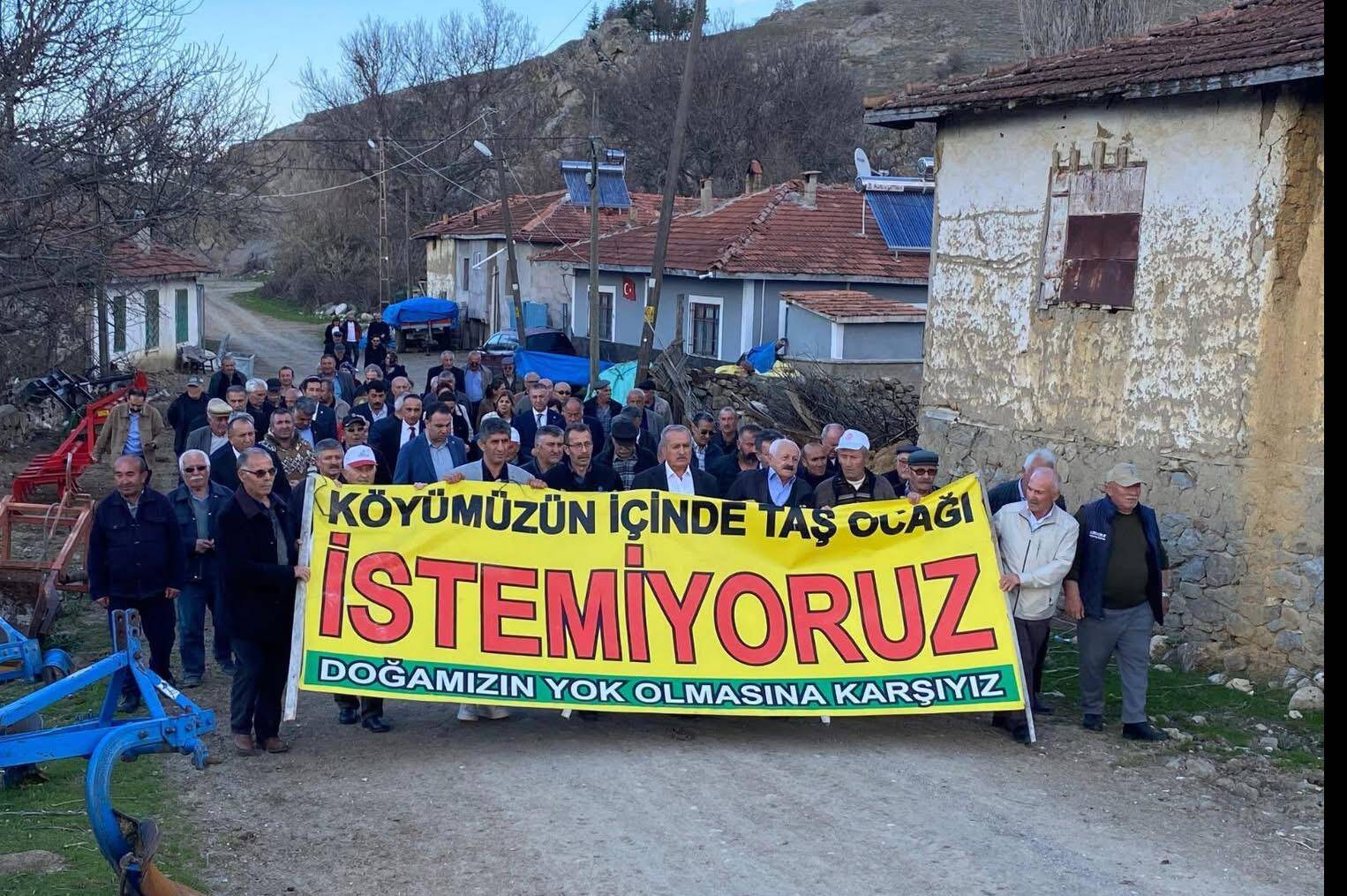 Doğa Nöbetinde Kararlılık: “Toprağımızı Şirketlere Peşkeş Çektirmeyeceğiz!”
