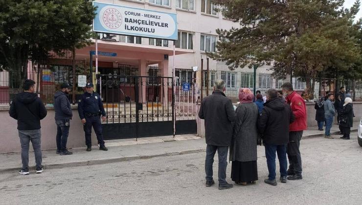 ACİL ÖNLEM ÇAĞRISI: Okul Bahçesinde Alkollü Şahıs Paniği!