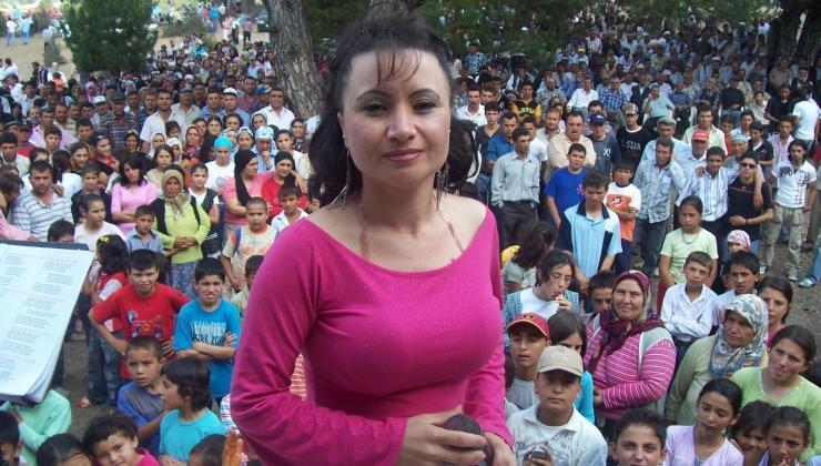 Türküler Öksüz, Sahneler Yalnız Kaldı: Sahnelerin Sultanı Nergiz Ay’a Veda