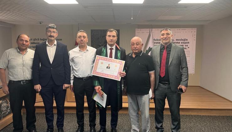 Çorum Barosu’na Güçlü Taze Kan: Avukat Emre Gümüş Cübbe Giydi