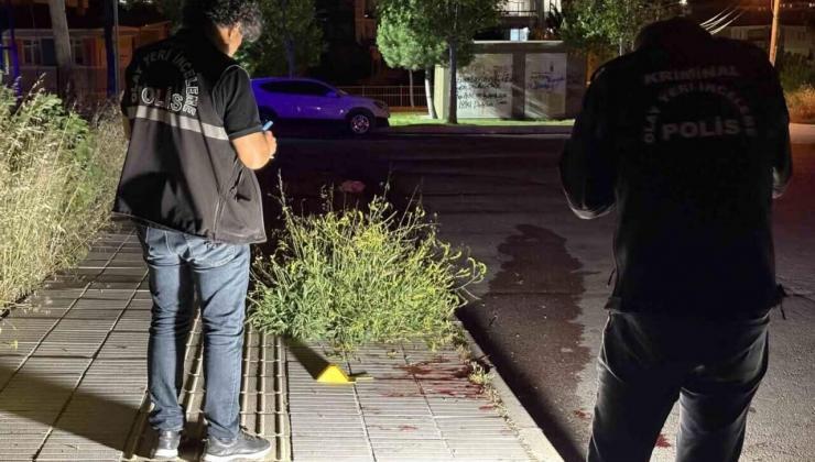 Çorum’da Kanlı Hesaplaşma: Bıçaklı Kavgada Yaralandı, Çocuk Parkında Yığıldı!