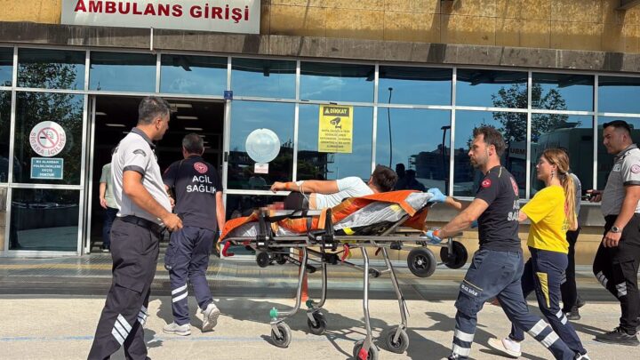 ÇORUM’DA KAVGAYI AYIRMAK İSTEYEN GENÇ TÜFEKLE VURULARAK HAYATINI KAYBETTİ