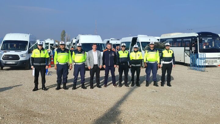 ÇORUM EMNİYETİNDEN OKUL SERVİSLERİNE SIKI DENETİM: 411 ARAÇ KONTROLDEN GEÇECEK
